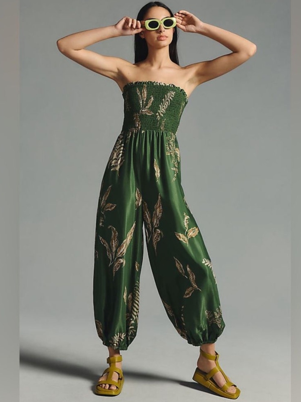 Anthropologie Printed Balloon Leg Jumpsuit Size M Leaf Boho Chic Tropical Beach